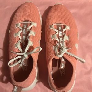 Brand new women’s Nike Shoes